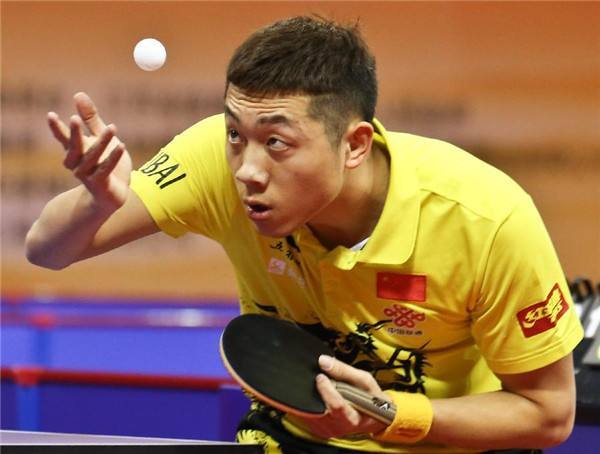 一个竞争的 一个竞争的